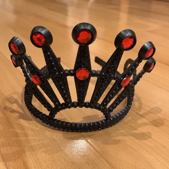 VEUC Girl’s Spirit Halloween Vampiress Costume - size Youth L with crown & mask - Picture 15 of 17